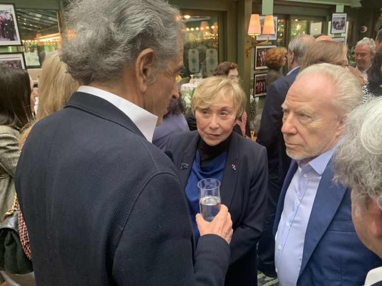 Bernard-Henri L&eacute;vy, Julia Kristeva, Pierre Leroy, Christian de Portzamparc, Antoine Gallimard (au fond)