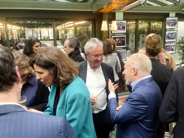 Philippe Forest, G&eacute;raldine Muhlmann, C&eacute;cile Guilbert, Fran&ccedil;ois Meyronnis, Antoine Gallimard, Pierre Leroy, Nathalie L&eacute;ger (de dos), Olivier B&eacute;tourn&eacute;